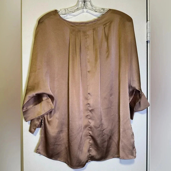 She + Sky 3/4 Sleeve Satin Blouse taupe size M - Picture 4 of 8